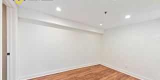 Charming 2/1 loft-style condo in the heart of Historic Downtown Charleston! Gallery 11