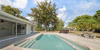 16770 Lakeview Court Gallery 29