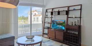 225 Collins Ave Gallery 2