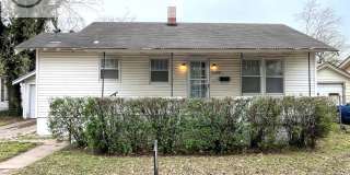 2 Bed 1 Bath House in Quiet Neighborhood Gallery 1