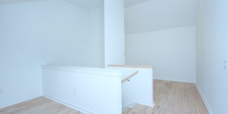 Welcome to 2737 Shenandoah Ave – a modern townhome for rent in Charlotte located in the highly sought-after Chantilly neighborhood Gallery 24