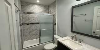 2-BEDROOM *ALL UTILITIES INCLUDED* Gallery 14