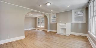 FREE MONTH RENT! Freshly Updated 3 Bedroom House Gallery 8