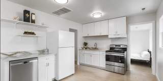 Newly Remodeled and Spacious 3 bedroom 1 bath Rambler Gallery 1