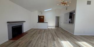 Beautiful Newly Renovated 3BD 2BA Gallery 4