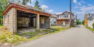 AVAILABLE August 2026 - Beautiful 2+ Bedroom Home w/ Updates Throughout! Gallery 18