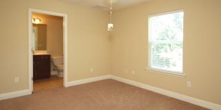 Hamptons on High – 4 Bedroom / 4 Bathroom Student Townhome Near FSU & TSC! Gallery 60