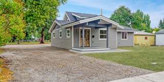 921 Columbia Avenue Gallery 1