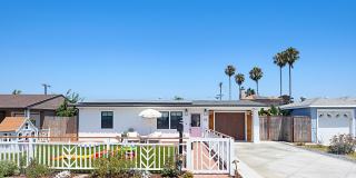 Remodeled Beach Bungalow with Solar & Pet Friendly! Gallery 1