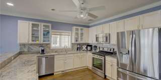 1051 Oceanfront Gallery 20