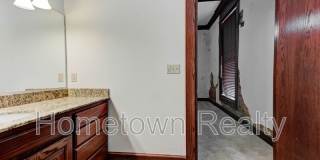 124 W Oklahoma Avenue Gallery 32