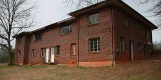 305 W Oak Street unit: A Gallery 1