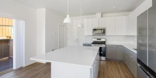 Beautiful 3 Bedroom Home Located in Ten Trails Black Diamond Gallery 6