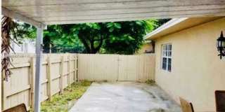 2402 NW 42nd St Miami, FL 33142 Gallery 1