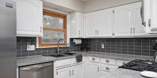 2422 S Kickapoo Avenue Gallery 10