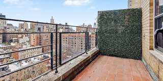 11 5th Ave # N17 Gallery 6