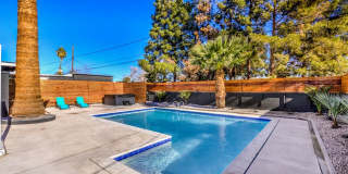 Vibrant, fully-furnished home near downtown with modern updates, pool & spa with flexible stay options! Gallery 37