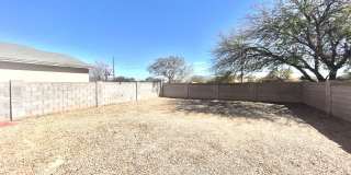 Two-Story 3 Bed/2.5 Bath with 2nd Floor Laundry Room! Gallery 20