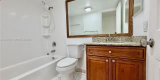 2320 S Cypress Bend Dr Gallery 24