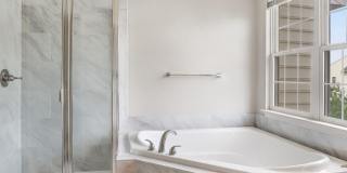 22616 WELBORNE MANOR Square Gallery 28