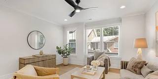 COMING SOON |3 BR/4.5B Newly Renovated Townhome | • 1-car garage |Loft Bonus Room w/Rooftop terrace| In Dilworth! Gallery 6