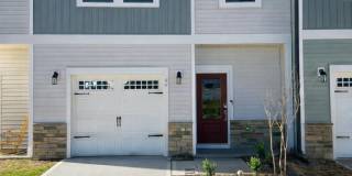 44 Charlie Circle Gallery 1