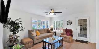 9990 N SCOTTSDALE Road Gallery 10