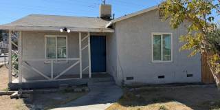 2 Bedroom 1 Bathroom Fenced House with Completely Remodeled Interior Gallery 1