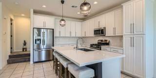 4 Bed 3 Bath Luxury FURNISHED Home for Rent! Gallery 10