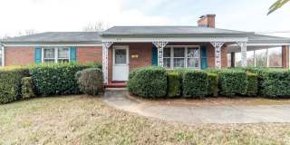 4 Bedroom || 3 Bathroom Home with Finished Basement Gallery 1