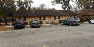 2 Bedroom 1 Bath – 661 NE 26th Court-Unit C - Cypress Villas Gallery 1