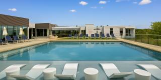 The Pearl Gallery 39