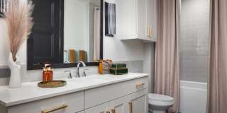 The Louise - Apartments & Townhomes Gallery 34