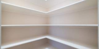 30 PEMBROKE LN Gallery 17