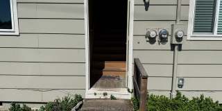 Large upstairs 2 bedroom apartment! Gallery 4