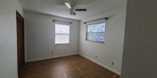 1646 W Paradise Lane Gallery 22