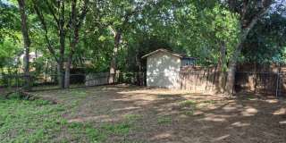 Charming South Austin Home with Huge Backyard & Mature Trees Gallery 18