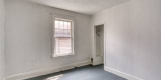 Spacious 3 Bedroom, 1.5 Bathroom with large Porch and Backyard Gallery 21