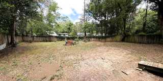 3/1 House w/ Huge Fenced Yard, Wood Floors,& Will Have New Paint! Walk to COLLEGETOWN/STADIUM! Avail August 8th for $1550/month! Gallery 19