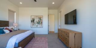 Individual / Corporate Rental / Fully Furnished Gallery 78