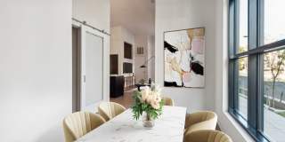 Reynard Gallery 26