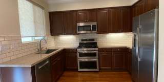 ALMOST NEW, SUPER CLEAN 2 BED, 2.5 BATHS, WOOD FLOORS, STAINLESS STEEL APPLIANCES, CLUBHOUSE WITH POOL Gallery 13
