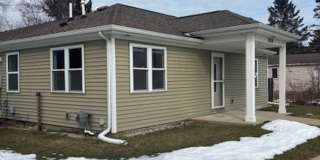 LIVE IN DOWNTOWN HOWELL! 3 BEDROOM HOUSE FOR LEASE Gallery 1