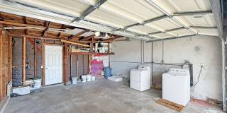 Charming 3B/2BA Home with Attached Garage, Large Yard and Modern Comforts in Quiet Baseball Fields Area Gallery 15