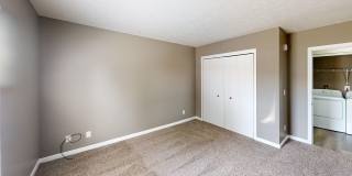 Elston Point Gallery 27