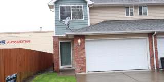 Spacious Salmon Creek Townhome for Lease - 13920 NE 7th Ct. Gallery 1