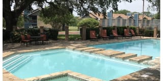 River Oaks Gallery 19