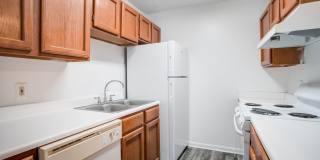 Wildwood Springs Apartment Homes Gallery 1