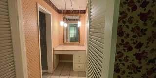Spacious 3 bedroom, 2 bath Gallery 6