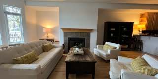 BEAUTIFUL 3 Bed 3.5 Bath Townhome in Dakota Ridge Village in North Boulder Gallery 4